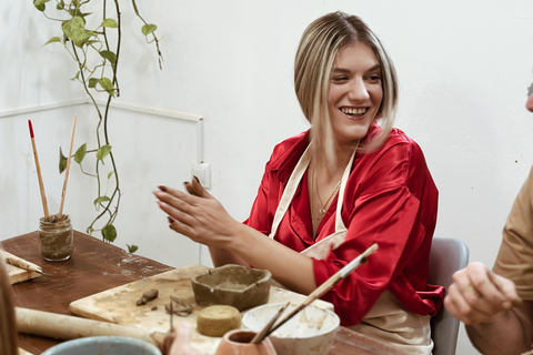 Taller de cerámica y vino en Tirana