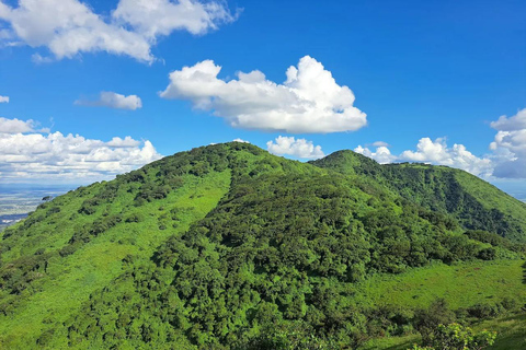 Nairobi:Ngong Hills Signature Hike Guided Tour
