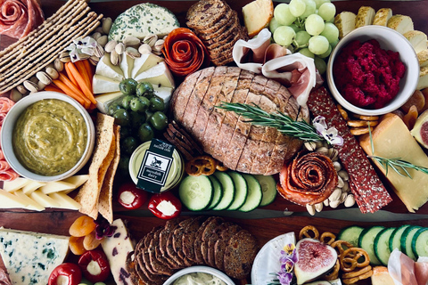 Airlie Beach: Luxury Bohemian Picnic Experience