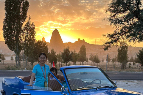 Cappadocië: Klassieke autotour met Champagne Vintage Car Tour