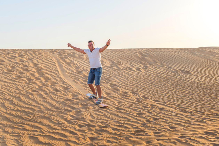 Sharm El-Sheikh: Desert & Waves Adventure / Lunch Option 2 : ( 1 x DBL Parasailing + Banana + Tube )