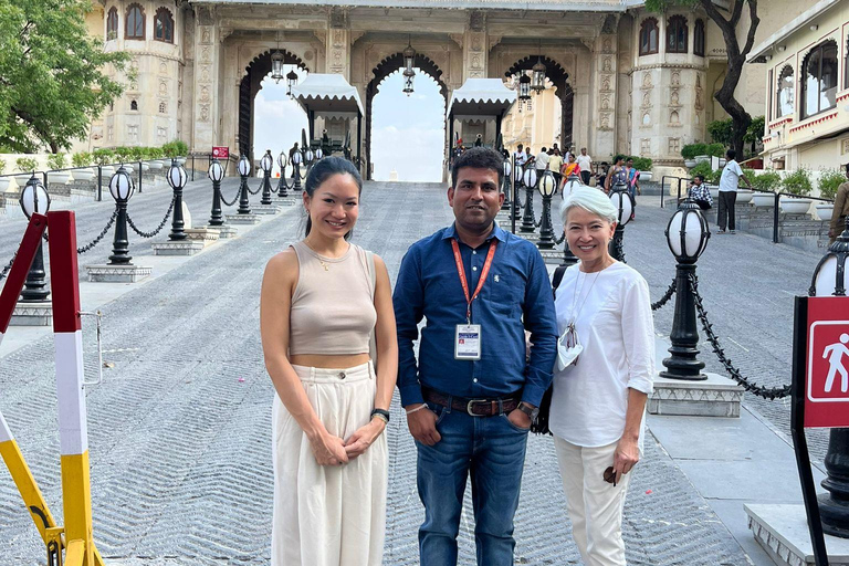 Udaipur City Palace Tour with Entry Ticket & Guide