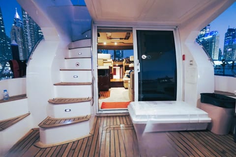 Dubai: 50 Feet Luxury Yacht Ride For 2 Hours (15 pax)