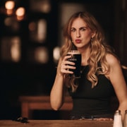 Dublin Portraits: Irish Pub Photo Experience With a Pint