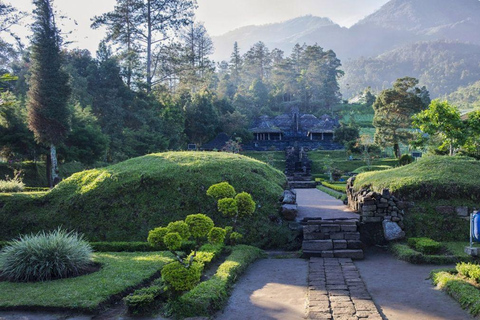 From Yogyakarta: The Last Ancient Java&#039;s Hindu Temples