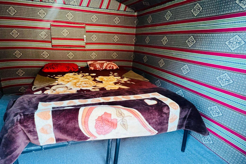 Wadi Rum: 4-Hour Jeep Tour with 1-Night Desert Camp & Meals