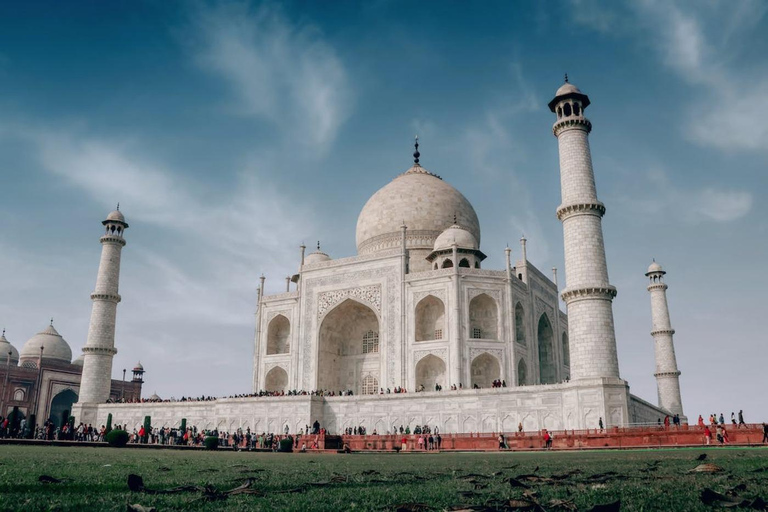 Visite du Taj Mahal au lever du soleil et du fort d'Agra avec Fatehpur SikriCircuit avec voiture, chauffeur et guide uniquement