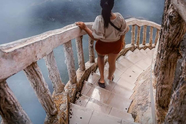 康提：兰博达瀑布和普纳瀑布，以及安布鲁瓦瓦天空塔日落康提：兰博达瀑布和普纳瀑布，以及安布卢瓦瓦天空塔日落之旅