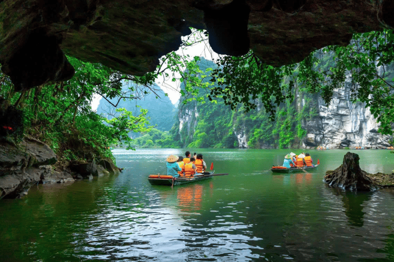 من نينه بينه: قارب ترانج آن وكهف موا وهوا لو وبيتش دونغ