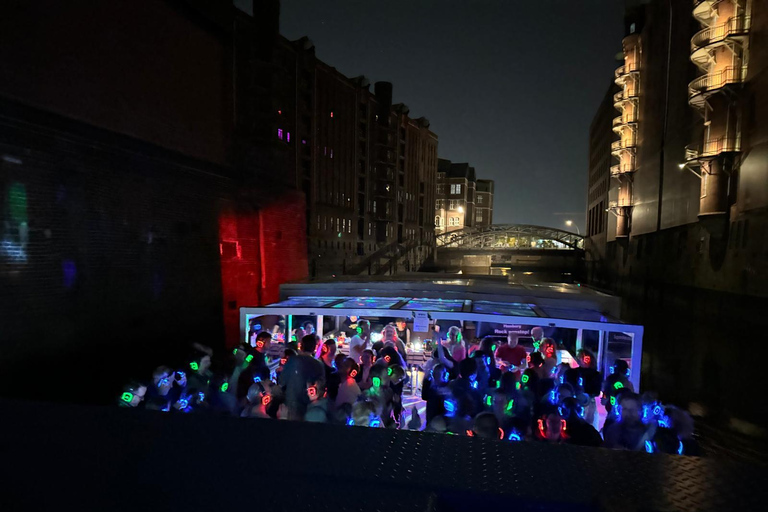 Hamburg: Silent discoparty ombord för att fira Hamburgs hamns 836:e födelsedag