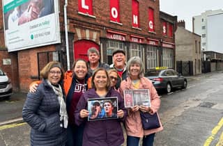 Private, preisgekrönte politische Taxi-Tour durch Belfast (2 Stunden)