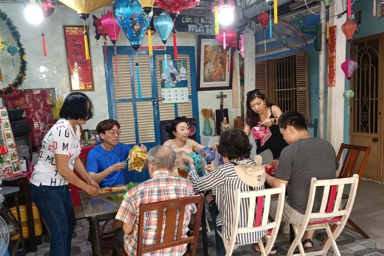 Cours de fabrication de lanternes - Le grand héritage culturel de Hoi AnHoi An : Cours de fabrication de lanternes chez l'habitant