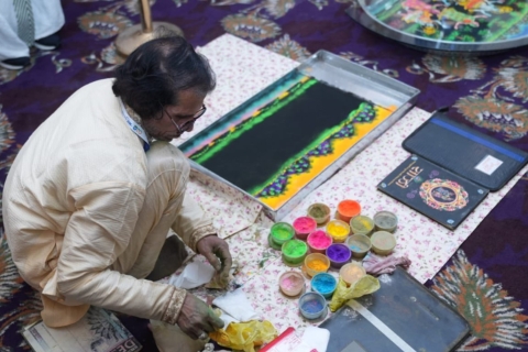 Jalsanjhi por los últimos artesanos que saben pintar sobre el aguaMás allá de la imaginación : Jalsanjhi Por Los Últimos Artesanos Que Pueden