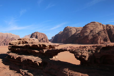 Wadi Rum: Bedouin Desert Tour with Sandboarding