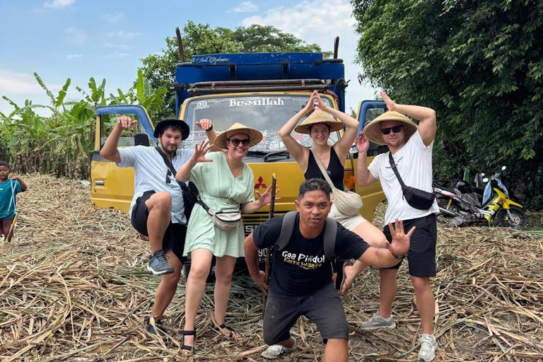 Yogyakarta: Cooking Class & Countryside Bike Tour with Lunch