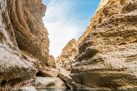 Muscat: Wadi Shab, Fins Beach & Bimmah Sinkhole 4x4 Tour Shared 4x4 Tour