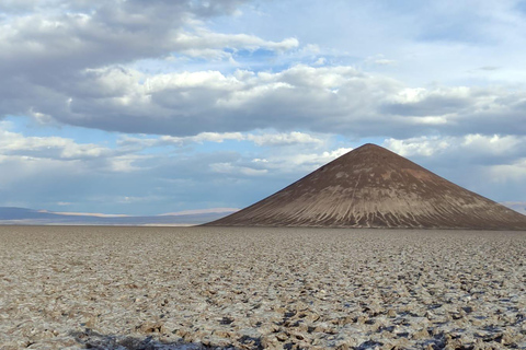 Salta - Tolar Grande: Tour to the Cono de Arita and Salar de Arizaro So, you're in Salta – Tolar Grande: Here's our tour to Cono de Arita and Salar de Arizaro!