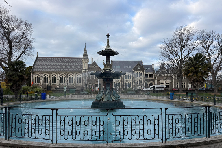 Christchurch: Ultimate Walking Tour with Coffee