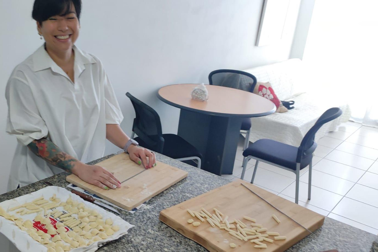 PASTA COOKING CLASS IN PANAMA CITY, DINNER & WINE INCLUDED!