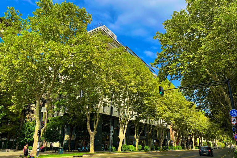 Tbilisi: Walk to a Luxurious District with Parks & Coffee Shared-Group Tour ***3 HOURS***