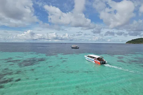 One Way Speedboat and Van Ticket Koh Lipe to Hat Yai Airport