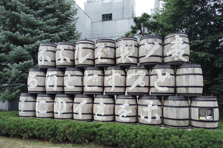 Sapporo: Beer Museum Tour with Tasting of Local Brews Meet and end on-site