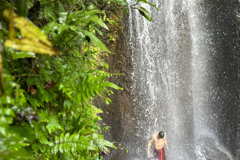 Taman Beji Griya Waterfall: Holy Bathing/Soul Retreat Ritual Tour with Meeting Point at Griya Beji Waterfall