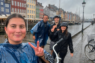 Copenhagen: City Highlights Bike Tour with Christiania Visit