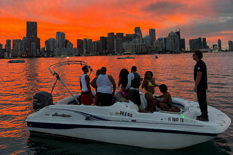 Miami: Biscayne Bay Jet Ski Experience with Free Boat Ride