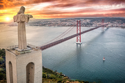 Lisbon: 7 Hills Electric Tuk-Tuk Tour with Certified Guide 2.5h Shared Tour: All Alfama Viewpoints & Historic Old Town