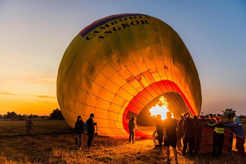 Desde Krong Siem Reap: Angkor Paseo en Globo con servicio de recogida