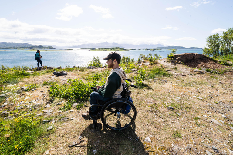 Tromsø: Fjords, Kvaløya & Sommarøy Accessible Tour w/ Lunch