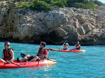 Kayak & Snorkel Adventure – Coves of Sitges + Transport