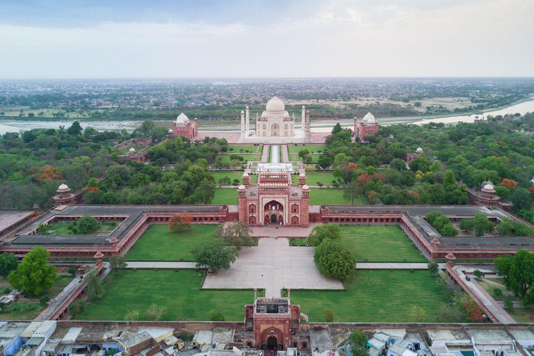 Desde Delhi: Excursión de un día al Taj Mahal, el Fuerte de Agra y el Bebé TajRecorrido privado sólo con coche, conductor y guía turístico