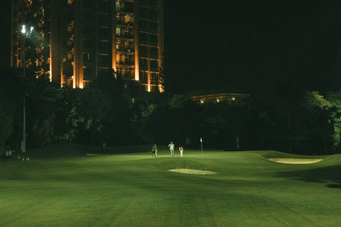 Jakarta: Senayan Night Golf with City Views and Transfer Night Gold with Premium Hotel Pickup & Golf Club Set