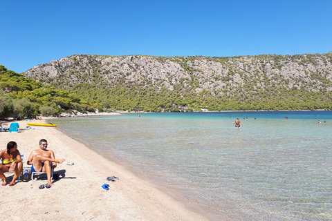 Explore Loutraki & Lake Vouliagmeni: Nature and Relaxation