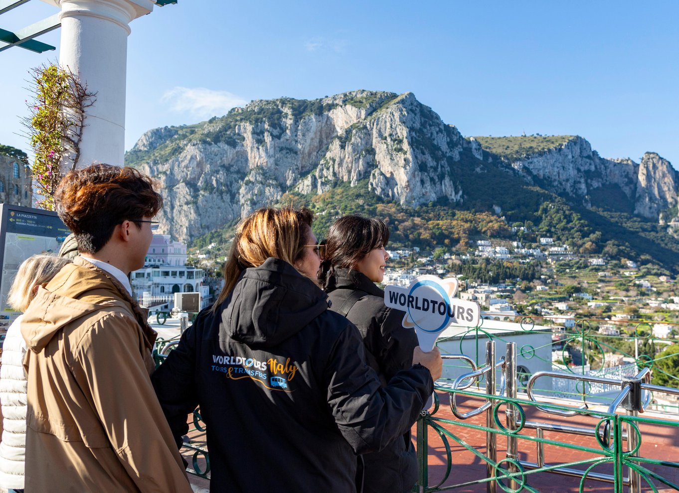 Napoli: Tur i lille gruppe med færge til Capri og Anacapri