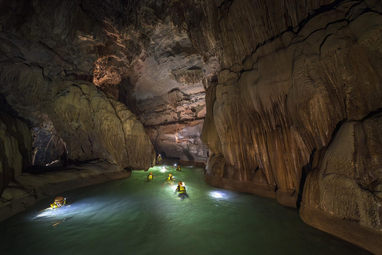 Hue: Phong Nha Cave Day Trip with Lunch and Boat Ride