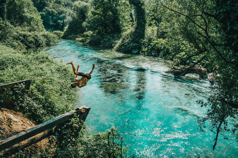 De Tirana/Durres : Excursion d&#039;une journée à l&#039;Œil Bleu et à Gjirokaster