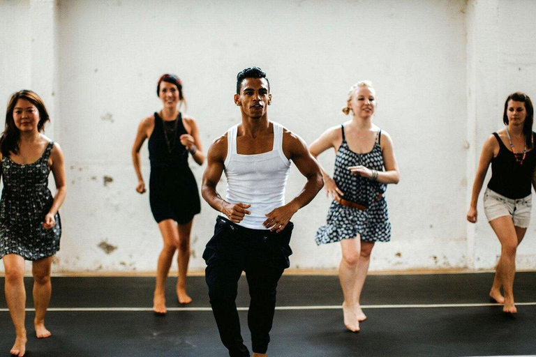 Experience dance classes in the city of Cali