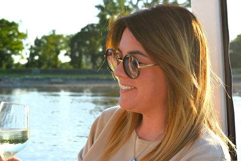 Belgrade: PRIVATE Luxury Boat Cruise on 2 Rivers 2 HOURS Private luxury boat day cruise + FREE DRINKS