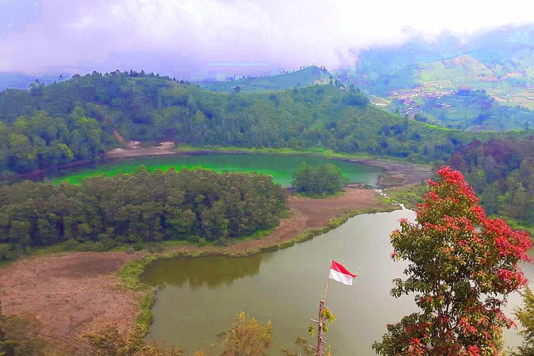 Yogyakarta: 5-Day Dieng Plateau Tour with Jeep Ride The Beauty of Yogyakarta and Dieng Plateau 5D4N Tour Package