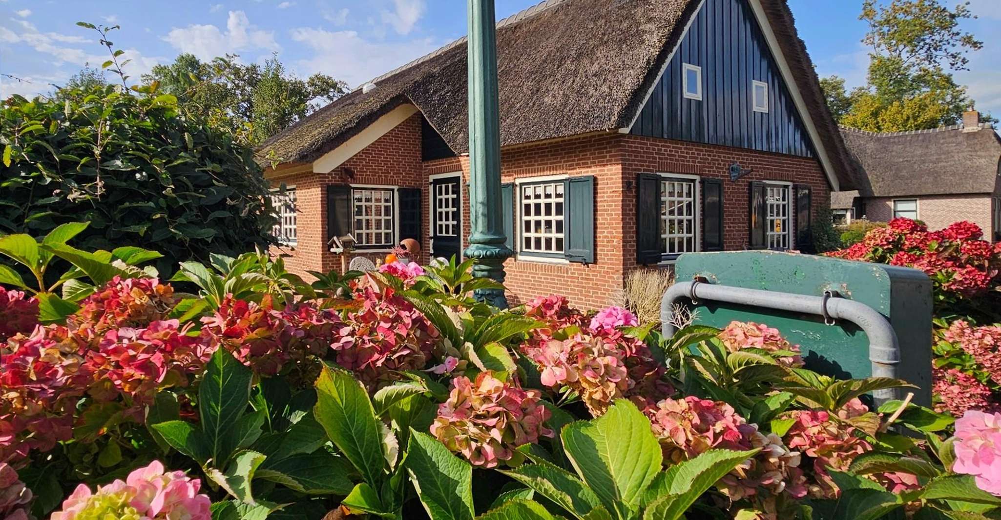 Amsterdam to Giethoorn & Zaanse Schans Small Group w/ Pickup photo 3