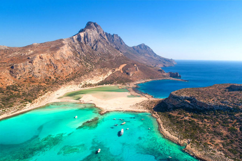 Au départ de Kissamos : Croisière en catamaran de luxe à Balos et Gramvousa