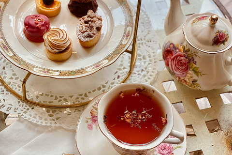 Rouen: French-style tea time at Dame Cakes