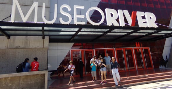 River Plate Stadion und Museum Guided Tour