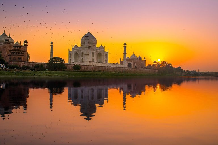 Desde Delhi: Excursión de un día al Taj Mahal, el Fuerte de Agra y el Bebé TajRecorrido privado sólo con coche, conductor y guía turístico