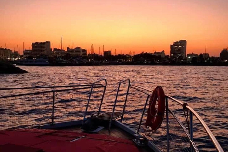 Larnaca: Crociera al tramonto - Yacht di lusso Deep Blue