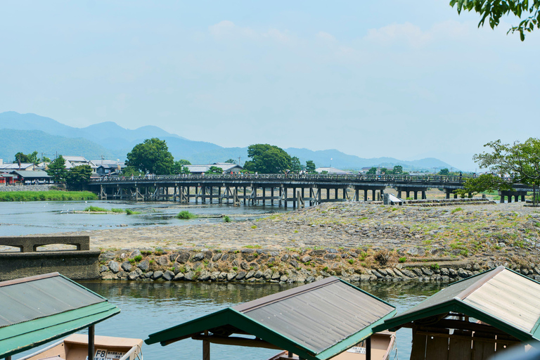 Kyoto: Arashiyama UNESCO Walking Tour with Admission