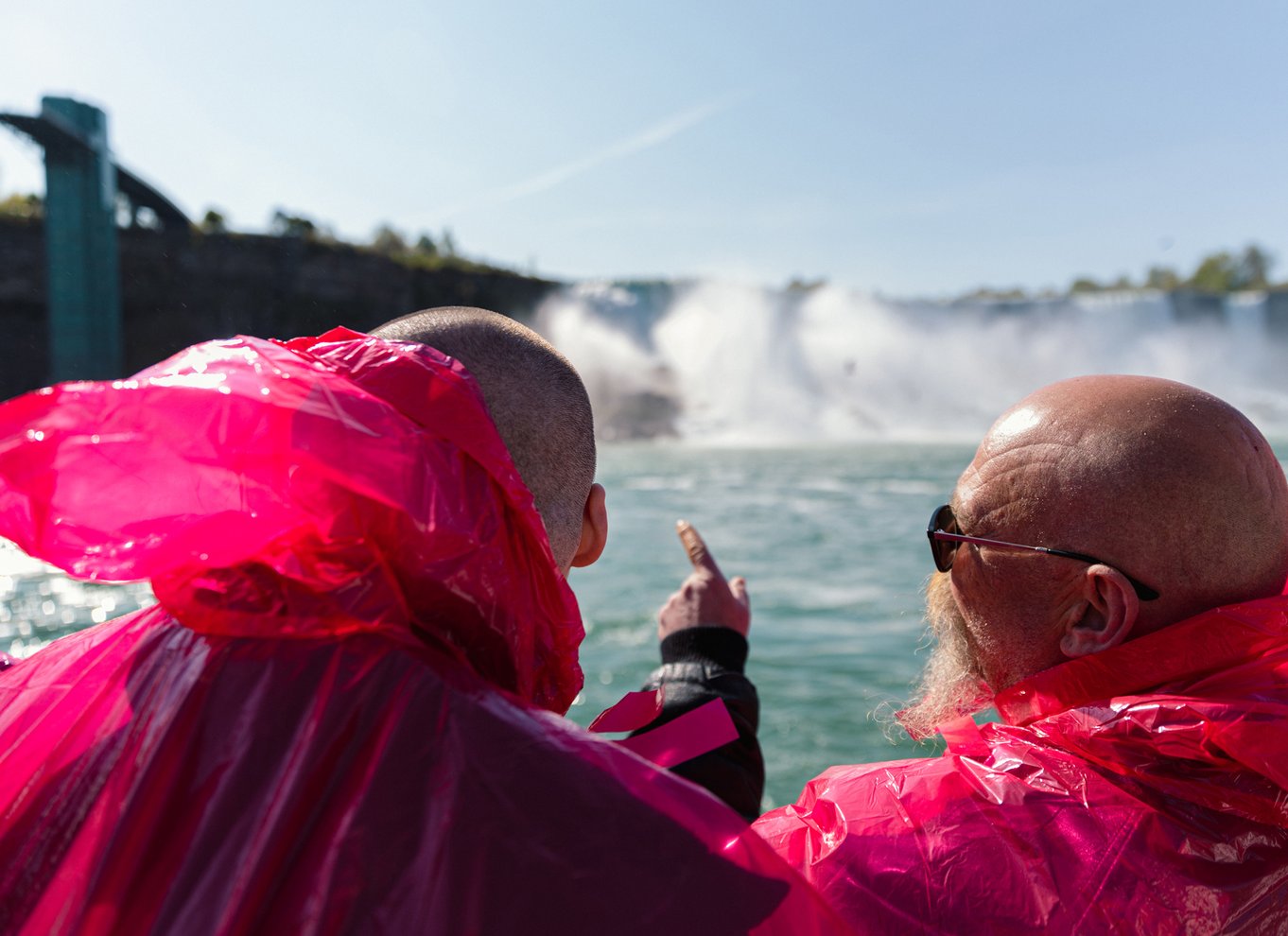 Niagara Falls: Bådtur og rejse bag vandfaldene